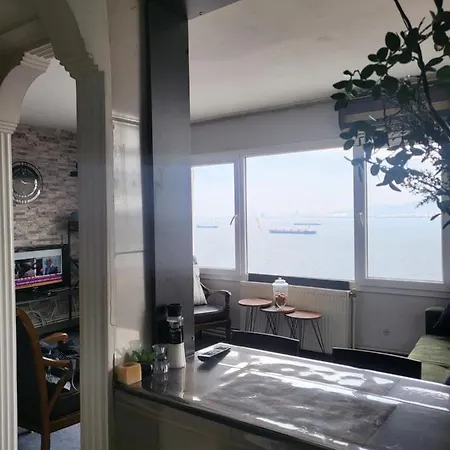 Location アパート イズミル